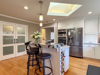 Elegant Saratoga Residence with Chefs Kitchen, Primary Suite & Garden Yard