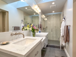 Elegant Saratoga Residence with Chefs Kitchen, Primary Suite & Garden Yard