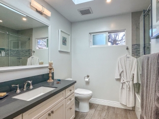 Elegant Saratoga Residence with Chefs Kitchen, Primary Suite & Garden Yard