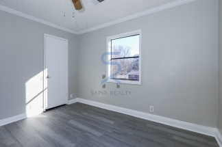 PRE-LEASING: Charming 2-Bedroom Urban Retreat in the Heart of Atlanta – Cozy 800 Sq Ft Gem!