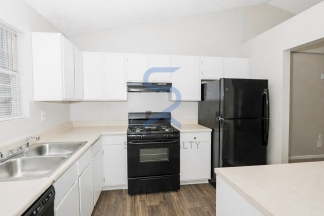 Peaceful 2BR Gem in a Quiet South Atlanta Neighborhood