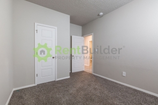 !!!SPECIAL LEASE OFFER - SIGN A LEASE BY 04/23/26 AND GET FIRST FULL MONTHS RENT FREE!!!