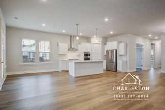 412 Parish Farms Dr - Available 3/18!