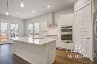 412 Parish Farms Dr - Available 3/18!