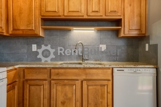 LEASE PENDING - PLEASE APPLY AT YOUR OWN DISCRETION