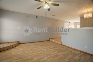 LEASE PENDING - PLEASE APPLY AT YOUR OWN DISCRETION