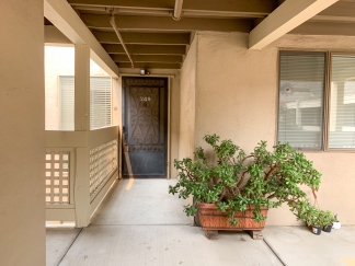 Los Gatos 2 Bedroom Located in a Fabulous Community! 55+ Only