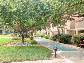 Los Gatos 2 Bedroom Located in a Fabulous Community! 55+ Only