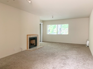 Los Gatos 2 Bedroom Located in a Fabulous Community! 55+ Only