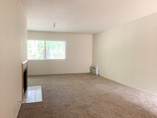 Los Gatos 2 Bedroom Located in a Fabulous Community! 55+ Only