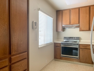 Los Gatos 2 Bedroom Located in a Fabulous Community! 55+ Only
