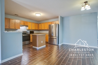 8637 Chloe Ln - Available 3/18!