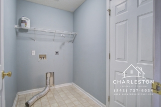 8637 Chloe Ln - Available 3/18!