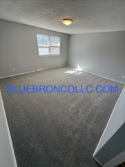 Spacious 3 bedroom unit with great access to highway Spacious 3 bedroom unit with great access to highway