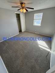 Spacious 3 bedroom unit with great access to highway Spacious 3 bedroom unit with great access to highway