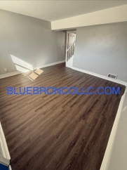 Spacious 3 bedroom unit with great access to highway Spacious 3 bedroom unit with great access to highway