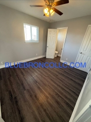 Spacious 3 bedroom unit with great access to highway Spacious 3 bedroom unit with great access to highway