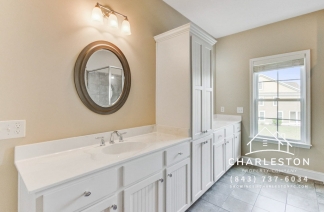 2005 Kings Gate Ln - Available 3/23!