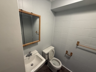 2bed/2bath with Bonus room and garage! 2600B Dixon Drive, Nashville!