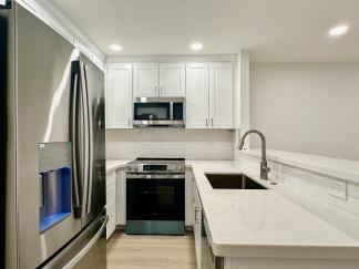 Beautifully Renovated 2 Bedroom San Jose Condo