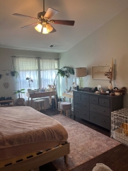 Spacious 4-Bedroom Retreat with Modern Comforts on Settlers Way, Nashville!
Fenced Backyard!