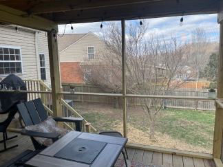 Spacious 4-Bedroom Retreat with Modern Comforts on Settlers Way, Nashville!
Fenced Backyard!