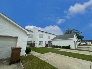 2661 Rue Palafox