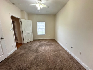 2661 Rue Palafox