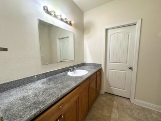 2661 Rue Palafox