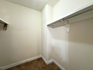 2661 Rue Palafox