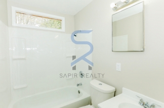 A Peaceful Escape in the City – 3BR Home in Thomasville Heights