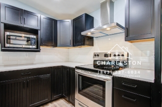 1833 Grover Dr - Available Now