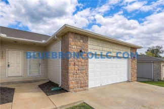 Completely renovated 3 bedroom unit with modern finishes and beautiful views.