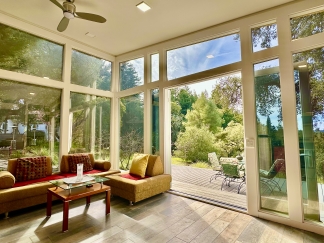 Redwood Glass Retreat
