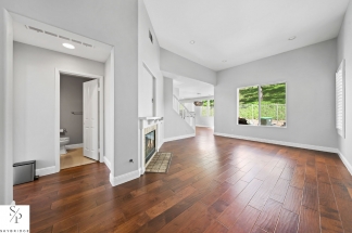 10016 Albee Avenue | Tustin, CA | 4 BD · 3 BA · 1,769 SF 10016 Albee Avenue | Tustin, CA | 4 BD · 3 BA · 1,769 SF