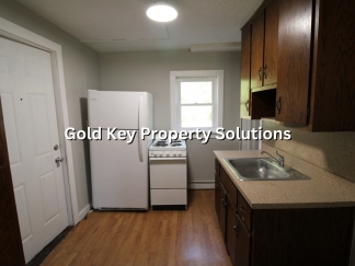 1 BR 1 BA Downstairs Apartment Near AU (NO SECTION 8)