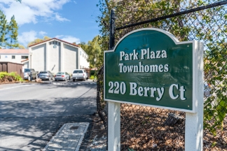 Bright End-Unit Townhome Near Downtown Morgan Hill