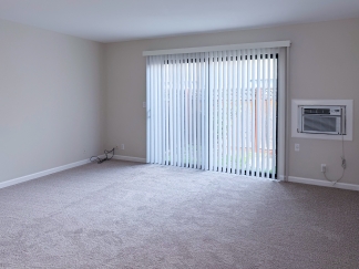 Bright End-Unit Townhome Near Downtown Morgan Hill