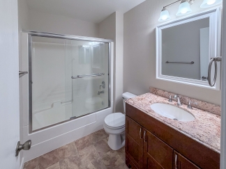 Bright End-Unit Townhome Near Downtown Morgan Hill