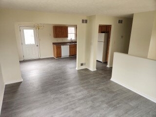 Limited-Time Offer: Apply by May 15th and get your lease signing fee waived—up to $299 in savings. Available 5/1/2026 3 Bedroom Pet Friendly home on Redwood Drive in Rileyville!