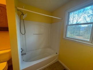 Limited-Time Offer: Apply by May 15th and get your lease signing fee waived—up to $299 in savings. Available 5/1/2026 3 Bedroom Pet Friendly home on Redwood Drive in Rileyville!
