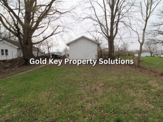 MUNCIE 3 BR 1 BA House with New Appliances and Garage (SECTION 8 APPROVED)