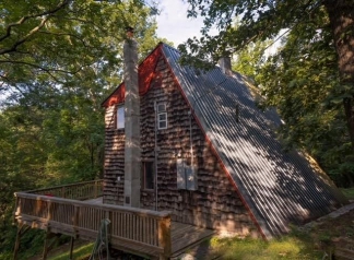 2-Bedroom Retreat with Stunning Views at 195 Mountainview Dr, Luray!