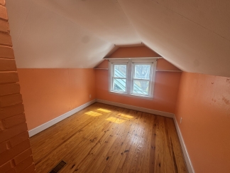 4-Bedroom country homestead in Strasburg with Spacious Living — 1,445 Sq Ft of Comfort!