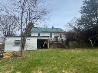 4-Bedroom country homestead in Strasburg with Spacious Living — 1,445 Sq Ft of Comfort!