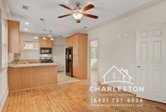 455 Race St Apt A - Available 4/17!