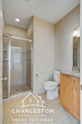 455 Race St Apt A - Available 4/17!