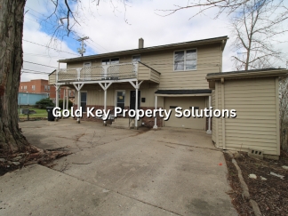 ALEXANDRIA 2 BR 1.5 BA Apartment with Bonus Room and Central Air (SECTION 8 APPROVED)