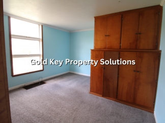 ALEXANDRIA 2 BR 1.5 BA Apartment with Bonus Room and Central Air (SECTION 8 APPROVED)