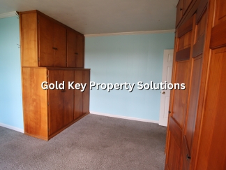 ALEXANDRIA 2 BR 1.5 BA Apartment with Bonus Room and Central Air (SECTION 8 APPROVED)